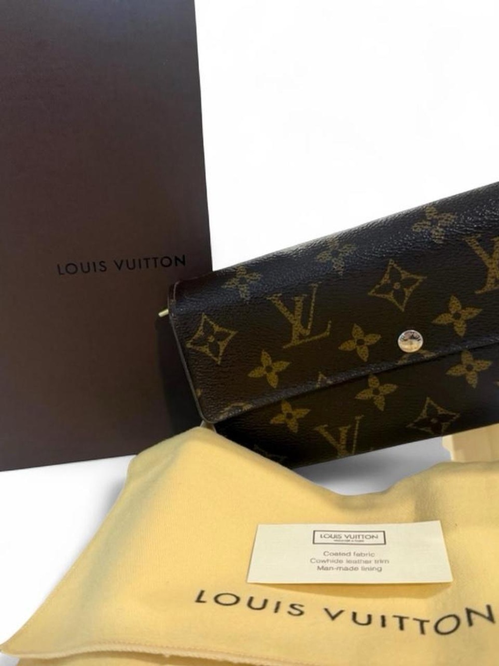 Louis Vuitton Portefeuille Tresor International Wallet